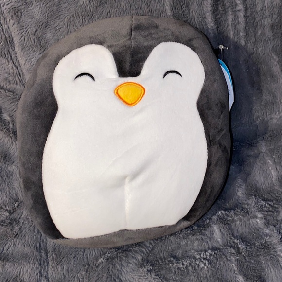 Squishmallows Other - 🧸Squishmallow “Luna” penguin 8” BNWT